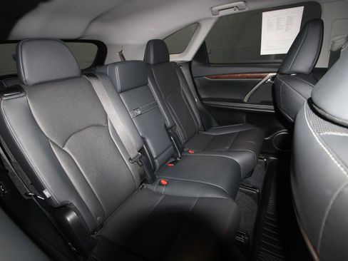 Used 2022 Lexus RX 350L Premium image 31