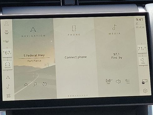 New 2025 Land Rover Discovery Sport Dynamic SE image 21