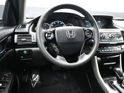Used 2016 Honda Accord LX image 11