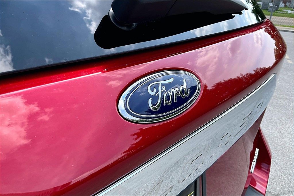 Certified 2023 Ford Explorer XLT AWD/4WD image 31