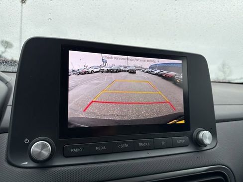 Used 2023 Hyundai Kona SE w/ Cargo Package image 30
