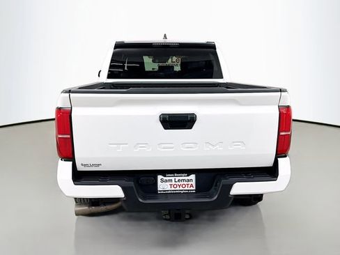Used 2025 Toyota Tacoma SR5 image 6