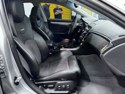 Used 2013 Cadillac CTS V RWD image 17