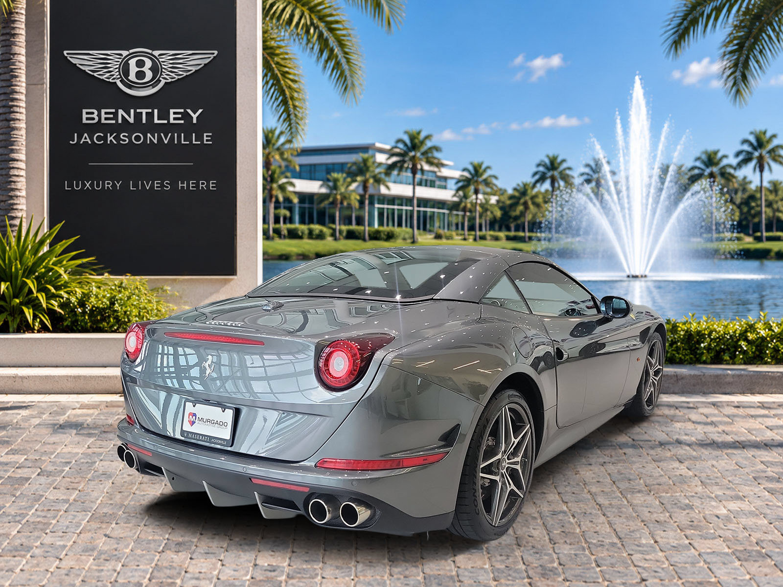 Used 2017 Ferrari California T RWD image 5