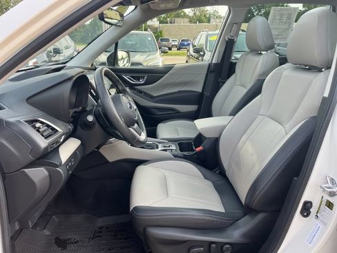 Used 2023 Subaru Forester Limited AWD/4WD image 13
