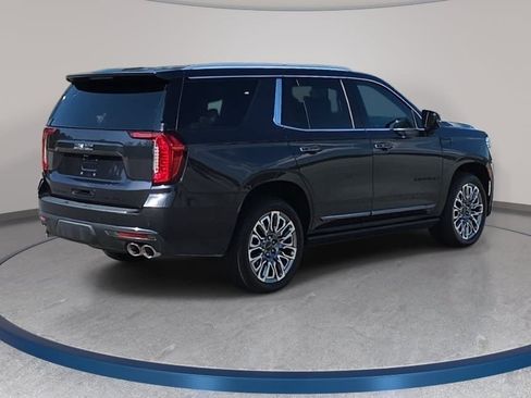 Used 2023 GMC Yukon Denali Ultimate AWD/4WD image 5
