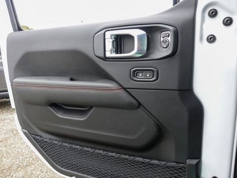 New 2026 Jeep Gladiator Rubicon image 16