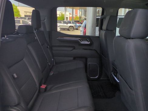 Used 2022 GMC Sierra 1500 Elevation w/ X31 Off-Road Package AWD/4WD image 16