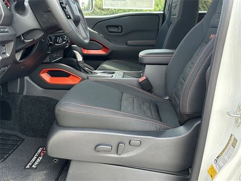 New 2026 Nissan Frontier PRO-4X w/ Pro-4x Convenience Package image 10