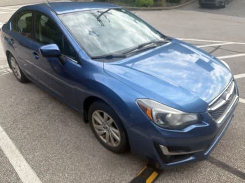 Used 2016 Subaru Impreza 2.0i Premium AWD/4WD image 9