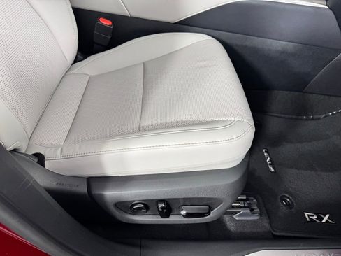 Used 2024 Lexus RX 350 AWD image 33