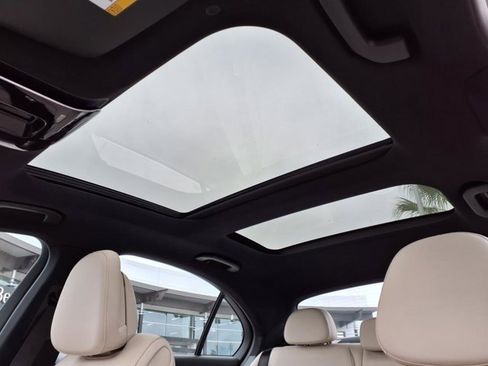 Used 2025 Mercedes-Benz C 300 Sedan image 14