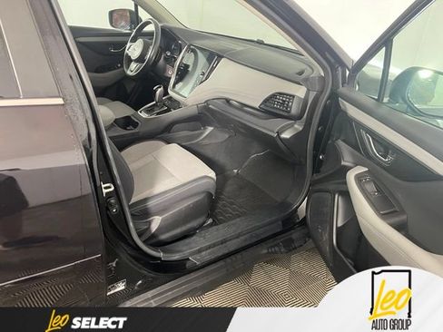 Used 2020 Subaru Outback Premium AWD/4WD image 13