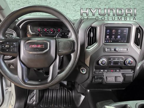 Used 2024 GMC Sierra 3500 Pro w/ Convenience Package image 18