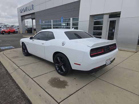 Used 2020 Dodge Challenger R/T w/ Performance Handling Group image 3