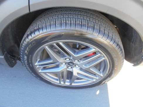 New 2026 Ford Explorer ST w/ Sun And Sound Package image 5