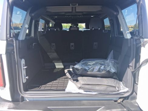 Used 2024 Ford Bronco Wildtrak AWD/4WD image 13