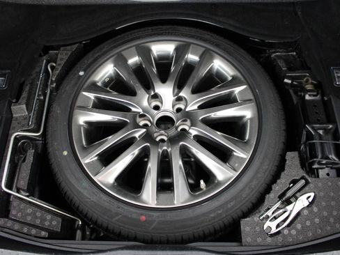 Used 2017 Lexus LS 460 w/ Comfort Package RWD image 72