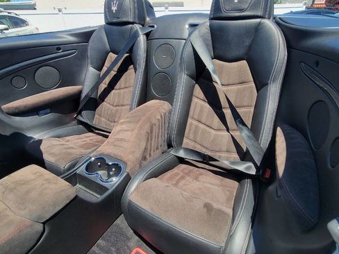 Used 2015 Maserati GranTurismo Sport RWD image 24