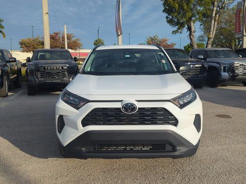 Used 2021 Toyota RAV4 LE image 2