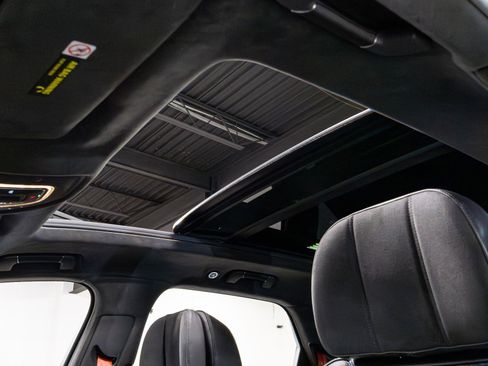 Used 2021 Bentley Bentayga Speed AWD/4WD image 11