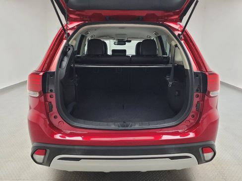Used 2020 Mitsubishi Outlander SEL AWD/4WD image 29