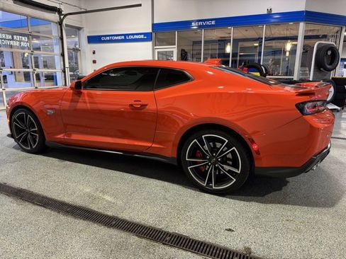 Used 2018 Chevrolet Camaro SS w/ Hot Wheels Edition image 5