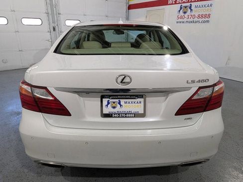 Used 2011 Lexus LS 460 AWD w/ Comfort Pkg image 6
