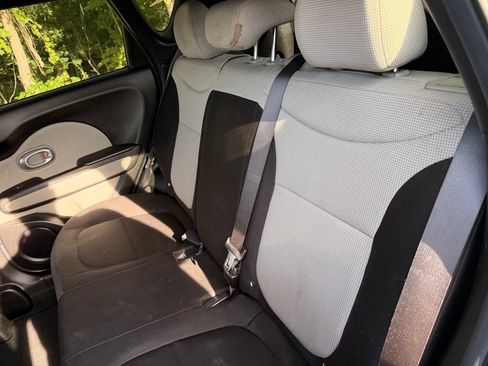 Used 2019 Kia Soul w/ Convenience Package FWD image 8