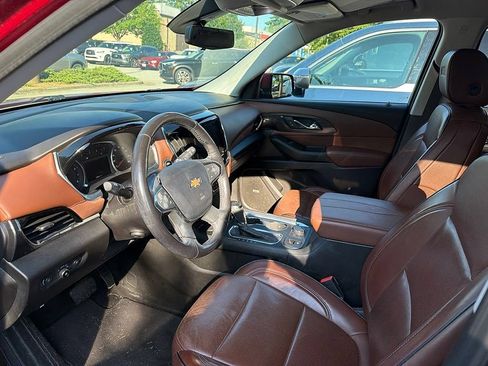 Used 2018 Chevrolet Traverse High Country AWD/4WD image 13