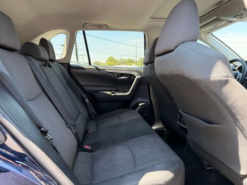 Used 2019 Toyota RAV4 XLE FWD image 30