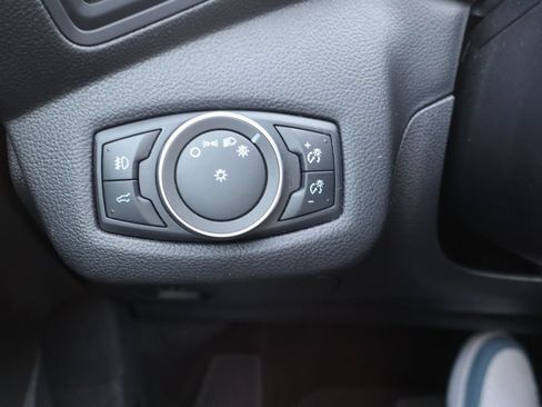 Used 2019 Ford Escape SE FWD image 15