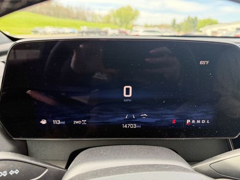 Used 2025 Chevrolet Traverse LT AWD/4WD image 22