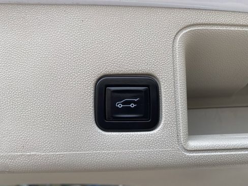 Certified 2023 GMC Terrain Denali w/ Denali Premium Package image 17