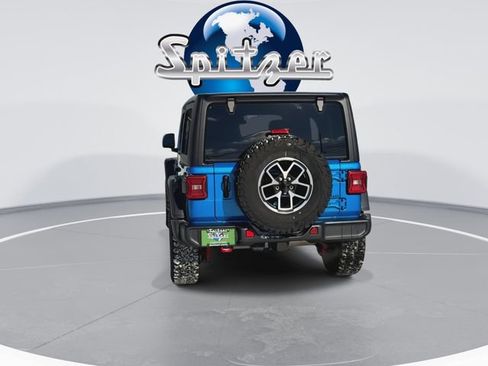 Used 2024 Jeep Wrangler Unlimited Rubicon AWD/4WD image 8