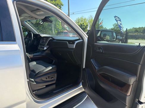 Used 2017 GMC Yukon SLT RWD image 18
