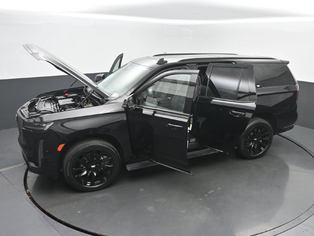 Certified 2024 Cadillac Escalade Sport Platinum w/ LPO, ONYX Package AWD/4WD image 90