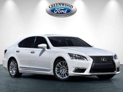 Used 2017 Lexus LS 460 w/ Comfort Package