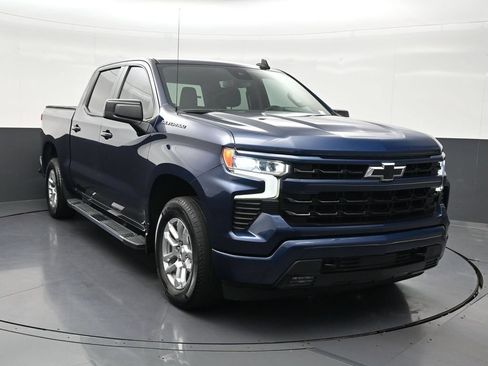 Used 2023 Chevrolet Silverado 1500 RST RWD image 8