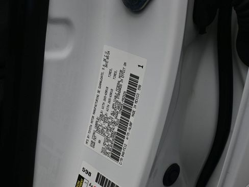 Used 2024 Toyota Tacoma TRD Sport image 18