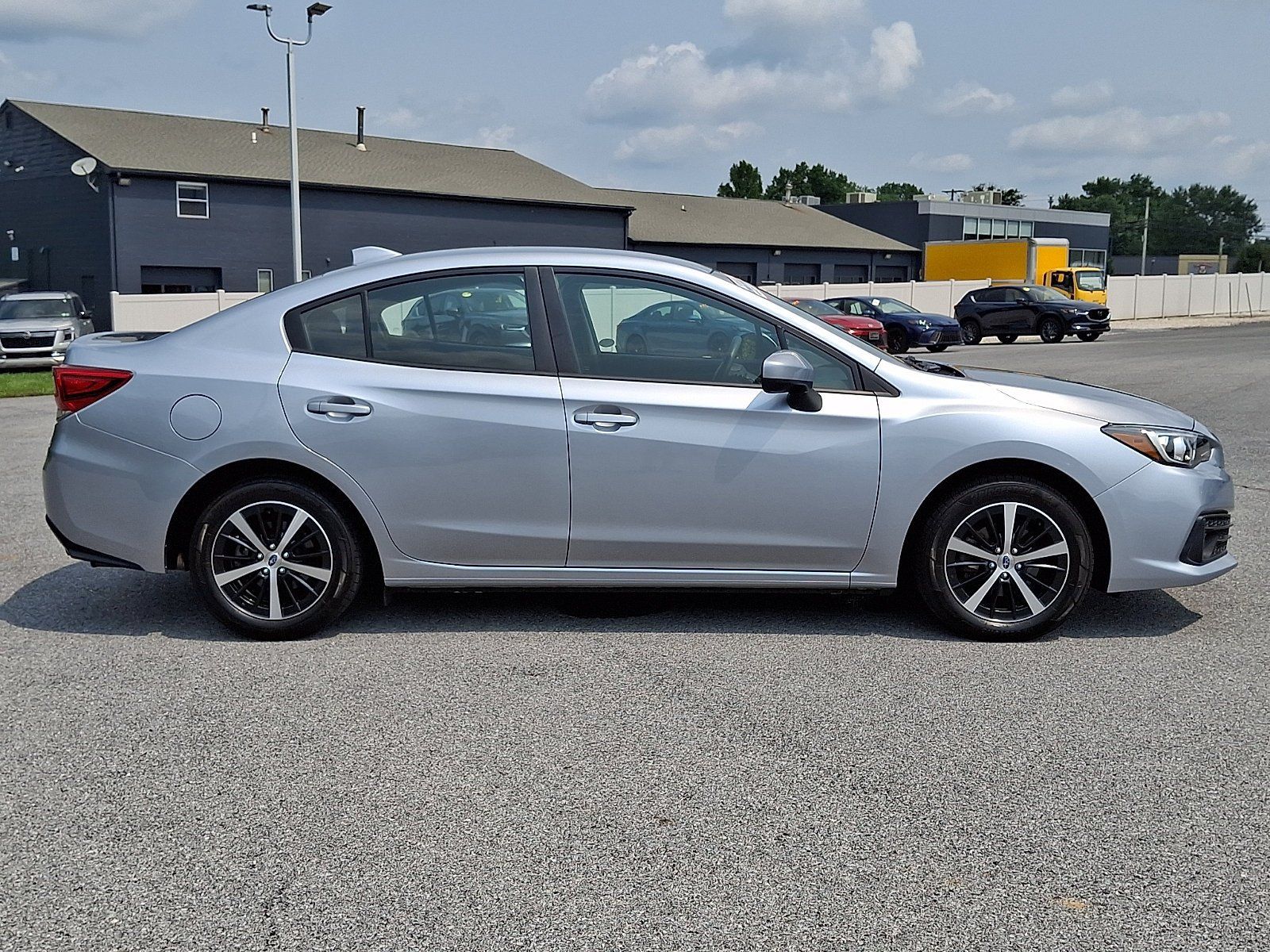 Used 2023 Subaru Impreza 2.0i Premium AWD/4WD image 8