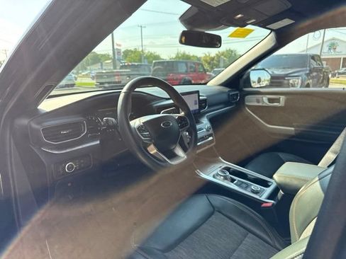 Used 2023 Ford Explorer Timberline w/ Timberline Technology Package AWD/4WD image 9