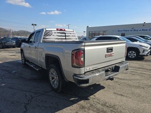 Used 2018 GMC Sierra 1500 SLT w/ SLT Premium Package image 3