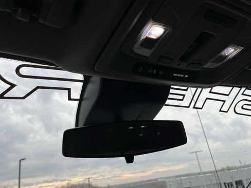 Used 2023 GMC Sierra 1500 Elevation w/ Preferred Package image 23