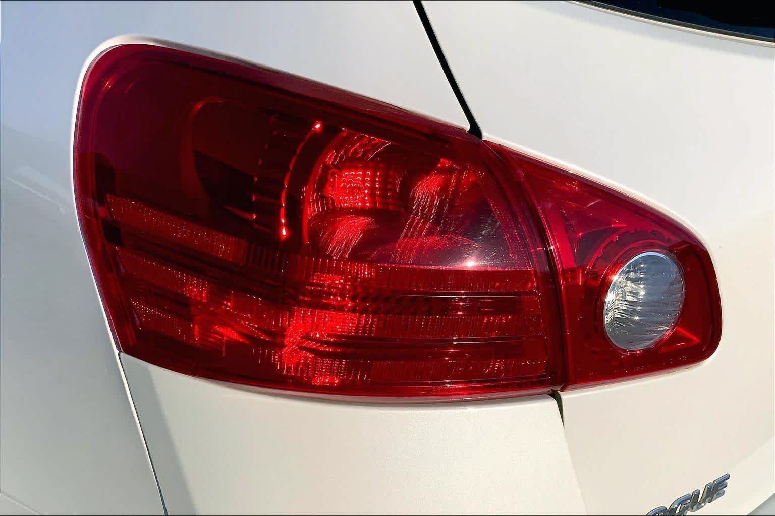 Used 2012 Nissan Rogue S FWD image 25
