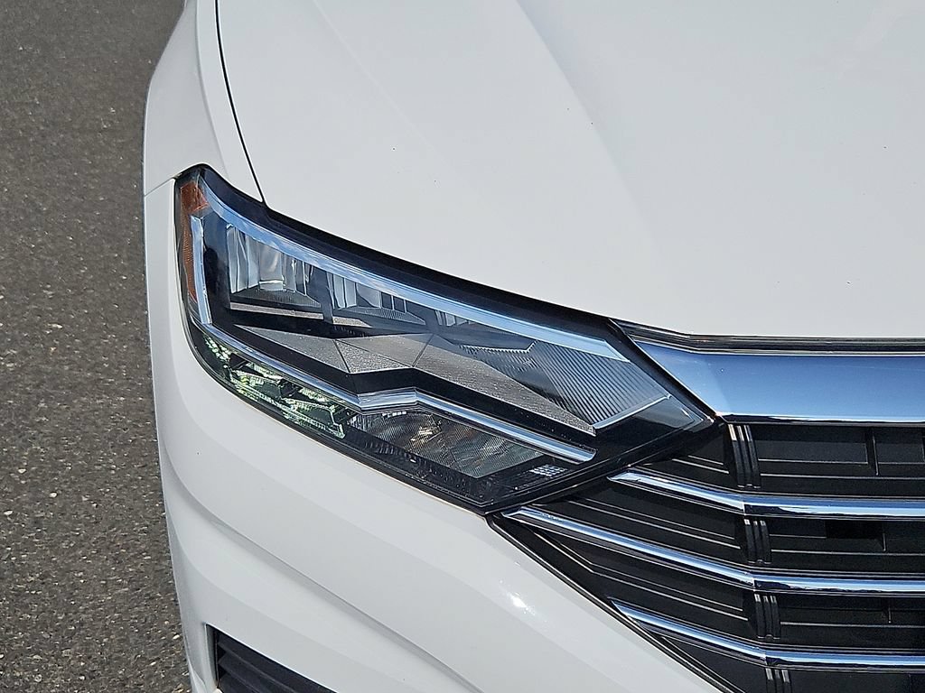 Used 2021 Volkswagen Jetta SE FWD image 10