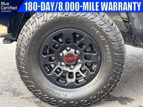 Used 2019 Toyota Tacoma TRD Off-Road image 19