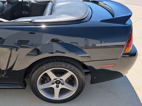 Used 1999 Ford Mustang Cobra RWD image 32