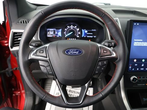 Used 2023 Ford Edge ST-Line image 9