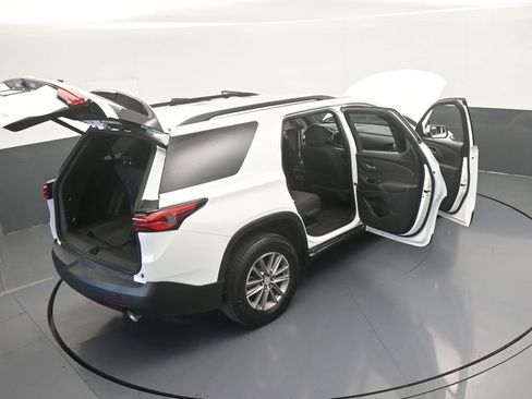 Used 2023 Chevrolet Traverse LT image 67